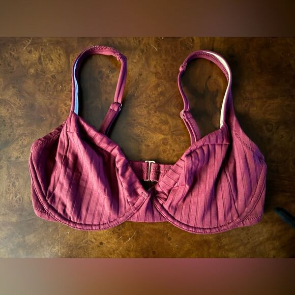 Shade & Shore Burgandy Unlined Ribbed Wired Bikini Top NWOT Size 34DD - Picture 3 of 7